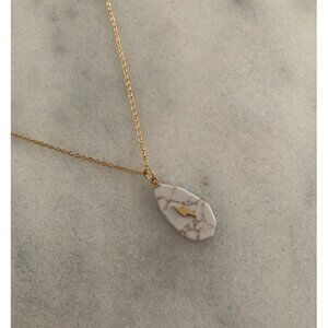 Gold Vintage Style Lightning Bolt Stone Pendant Necklace Brand New